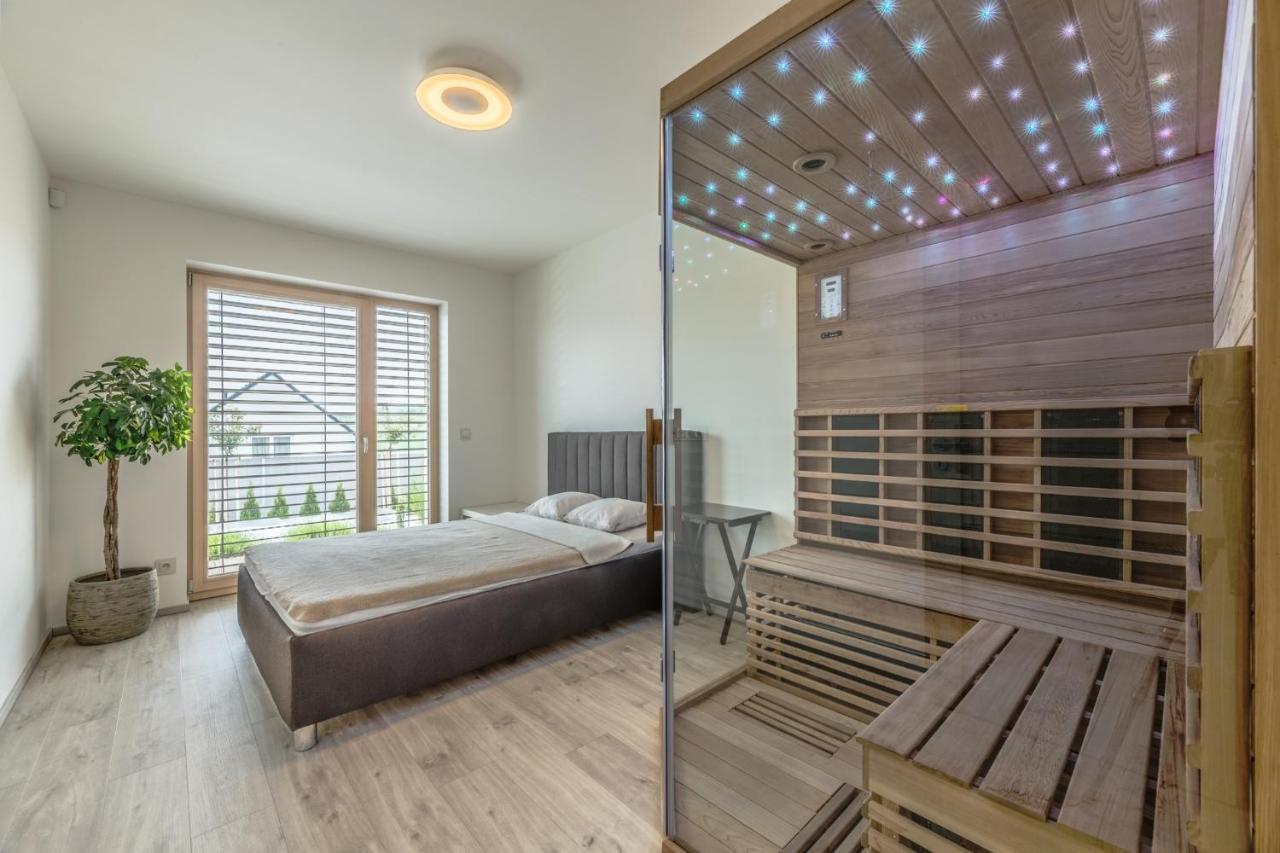 Luxury Spa Villa Králŭv Dvŭr Dış mekan fotoğraf